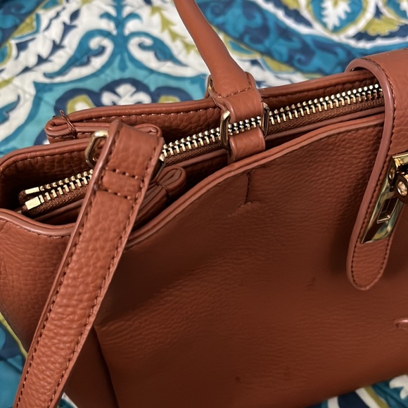 LAST CHANCE! Urban Expressions Bag! - Picture 12 of 13